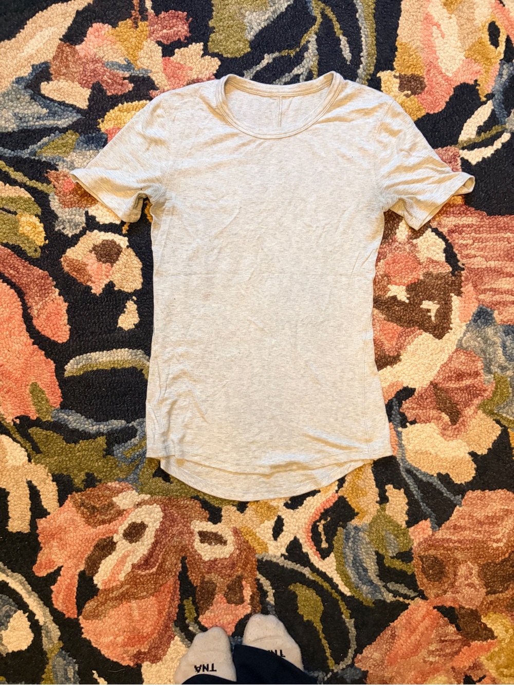Lululemon Hold Tight Women's Crewneck Tee in Light Gray